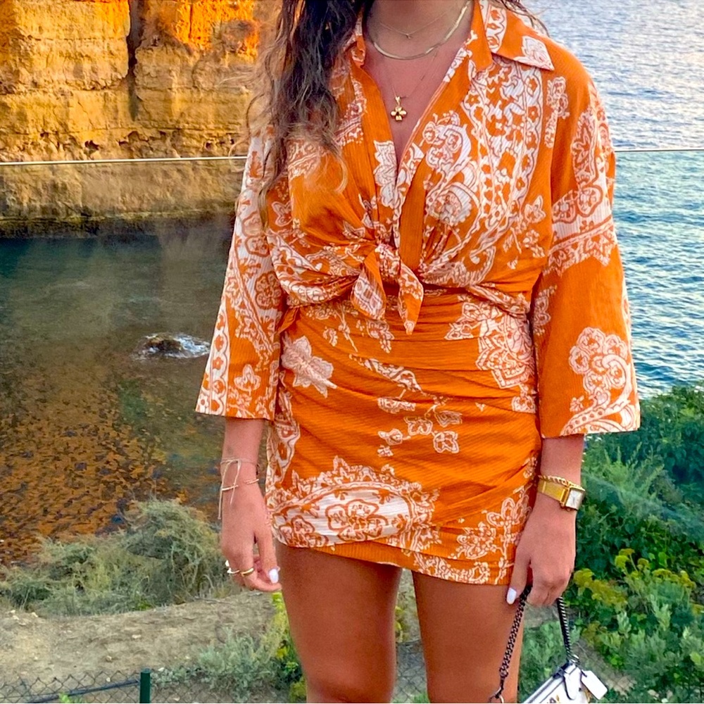 BLOGGERS FAVE- Zara two-piece Orange coord SET - Picture 6 of 7